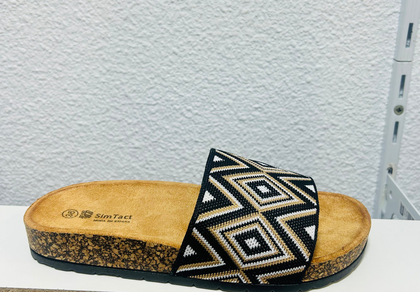 Sandalias de verano con diseño étnico y suela de corchos 3865-1