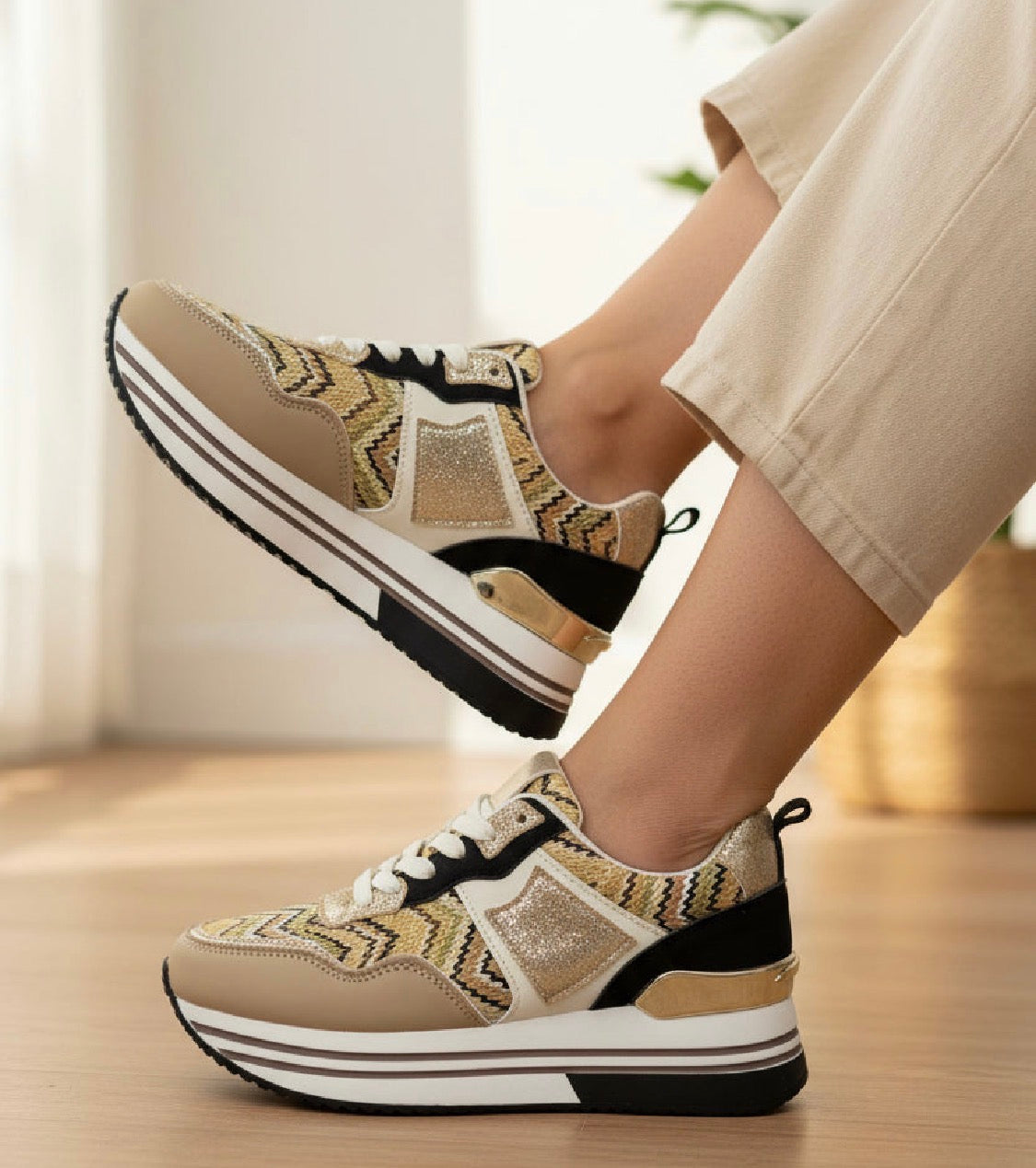 Deportiva Estampada Beige con Brillos ABO-YD7171-81