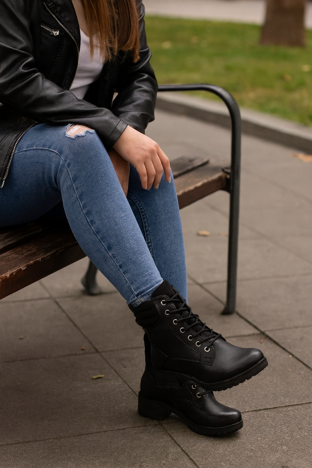 ✨ Botines negros urbanos – Tu outfit más top 2429