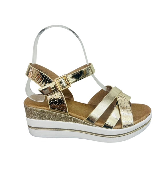 Sandalias Plataforma Mujer metalizada con Pulsera – Cuña Elegante y Cómoda
Z6-Z8669-89