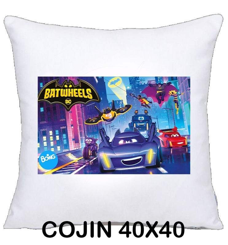 COJIN 40X40 BATWHEELS DECORACION HOGAR REGALOS