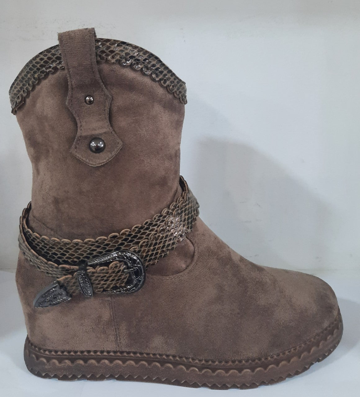 BOTIN HQ233