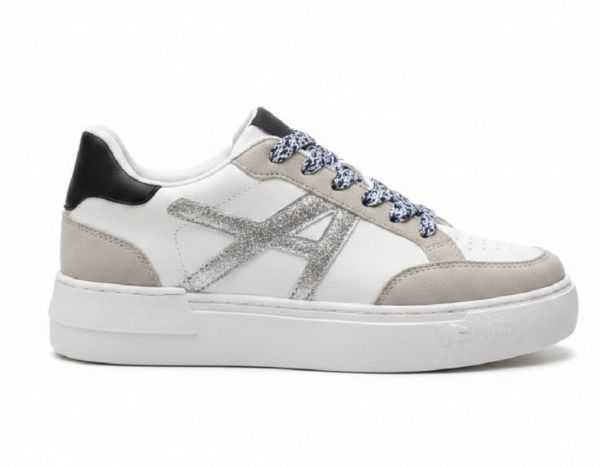 Deportiva Mujer Casual con Detalles Brillantes y Cordones C783