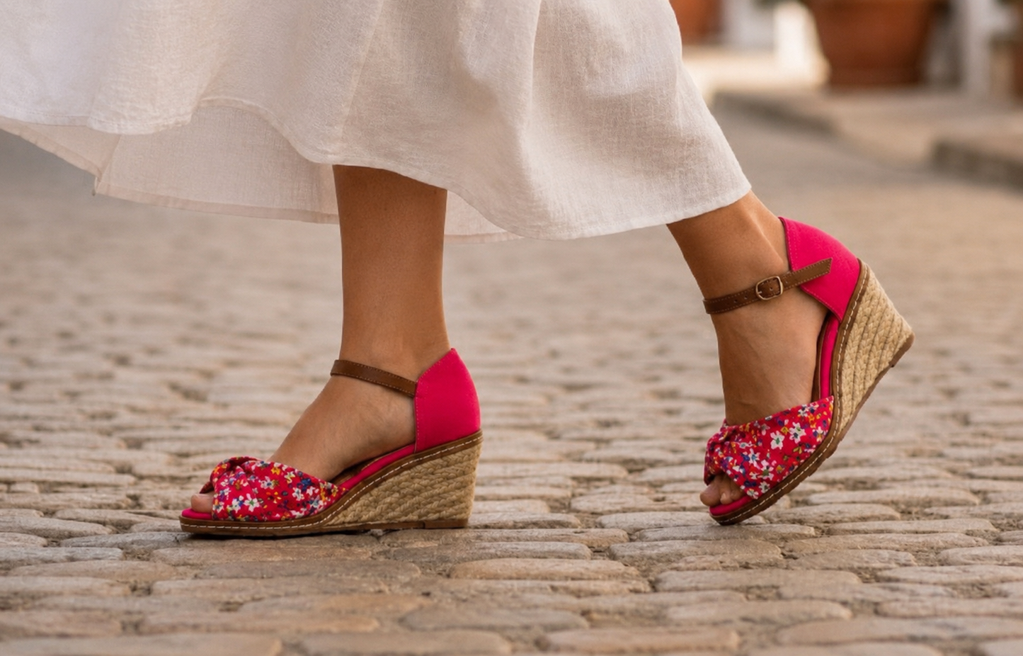 15€!!! Sandalias Cuña Mujer Amarillas con Flores – Sandalias Verano Alegres y Cómodas
 992-54