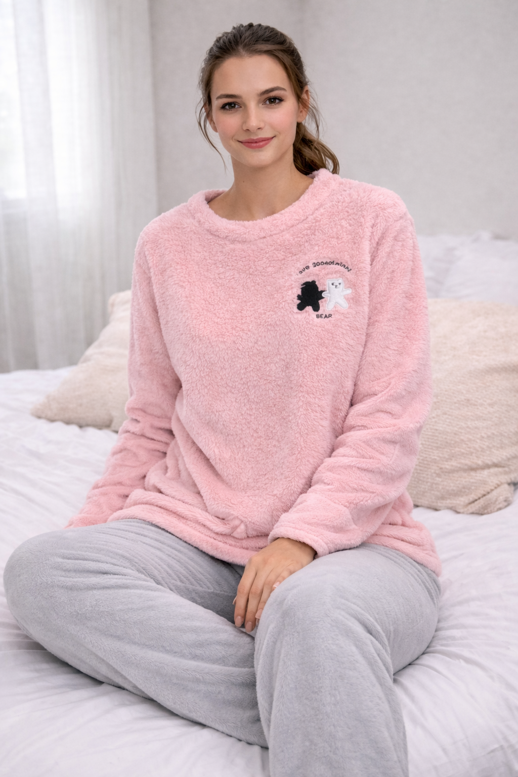 Pijama Polar de Mujer Beige – Conjunto Invernal Súper Suave y Calentito IP7034L