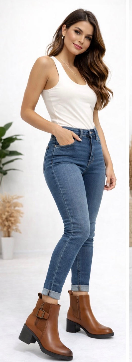 Botín Camel Mujer con Hebilla y Tacón yaAncho – Estilo Elegante Casual | Calzados P&P 7934