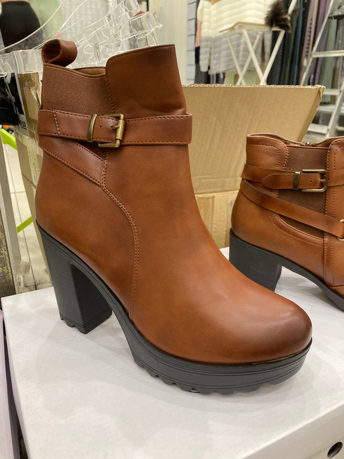 5662 botin 40 y 41