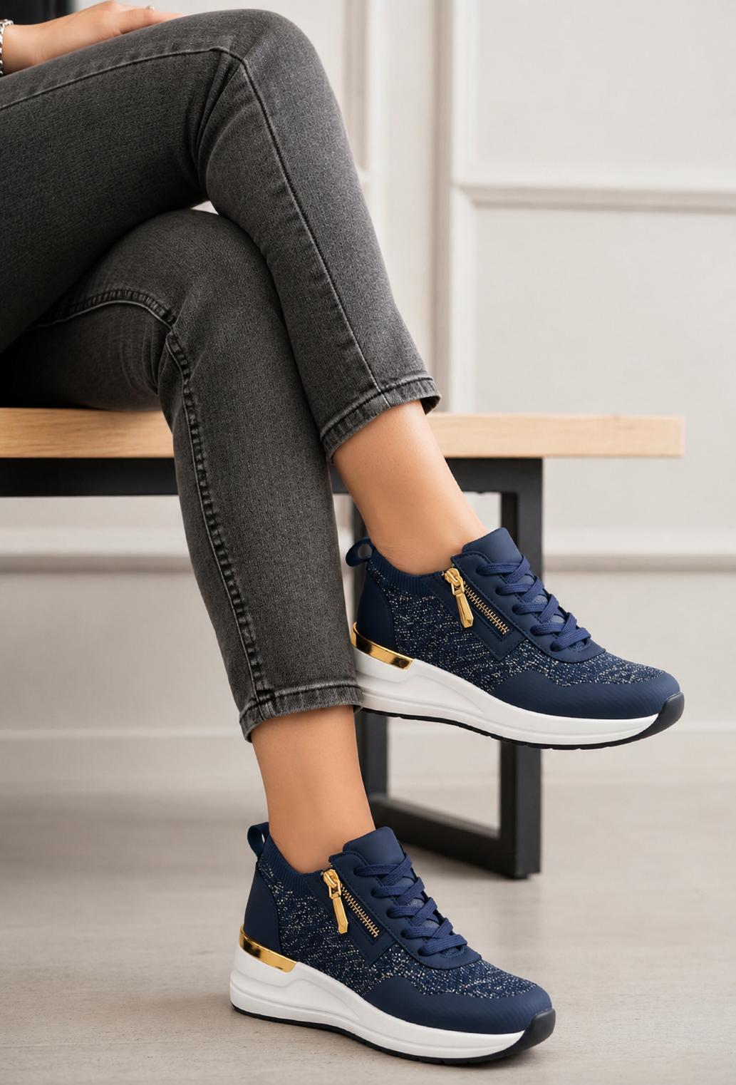 Deportiva Mujer Cuña Confort con Cremallera 2 Colores M565