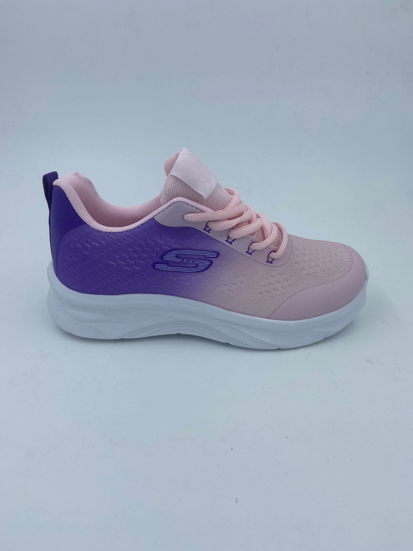 DEPORTIVA COMODA DE MUJER BK-526
