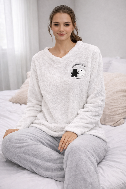 Pijama Polar de Mujer Beige – Conjunto Invernal Súper Suave y Calentito IP7034L