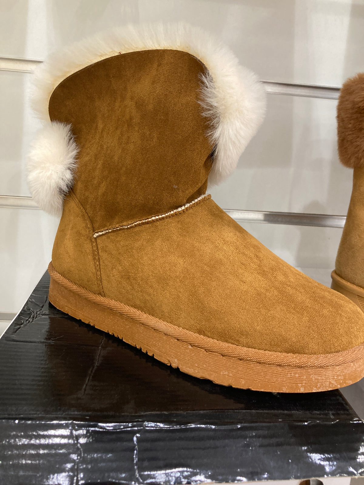 A2319 bota 40 camel