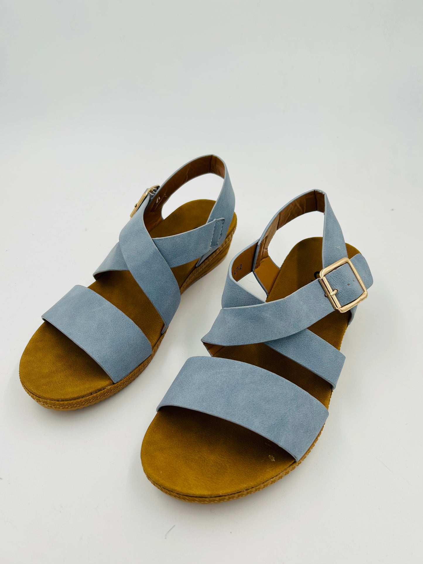 SANDALIA CON CUÑA LT-2