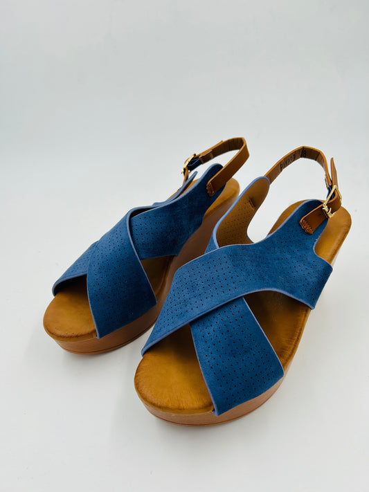 SANDALIA CON CRUCE PM239