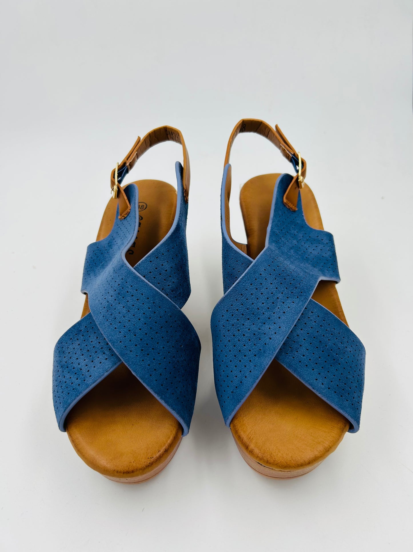 SANDALIA CON CRUCE PM239