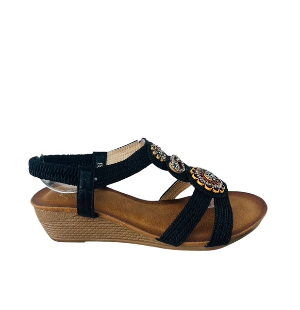 Sandalia con cuña baja H0108
