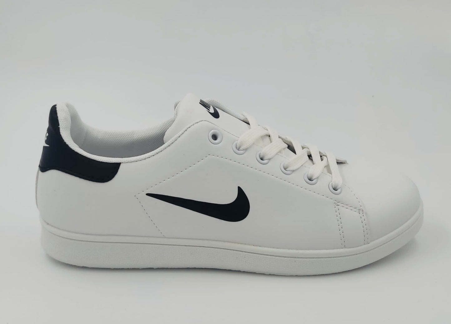 DEPORTIVA COMODA JF3169