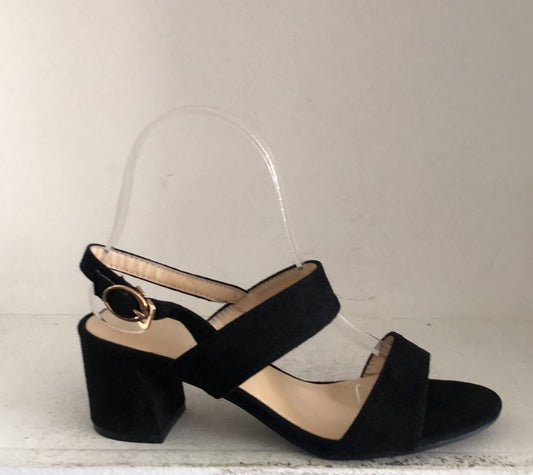 SANDALIA CON TACON  OS-1