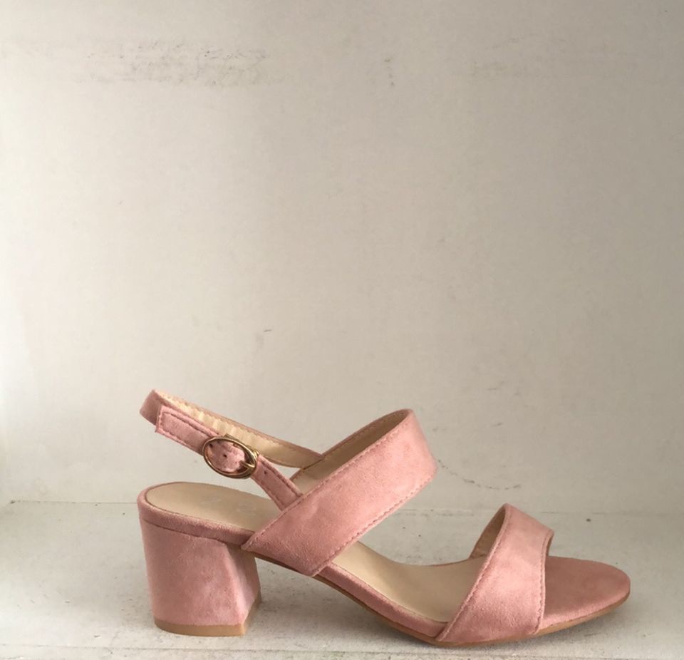 SANDALIA CON TACON  OS-1