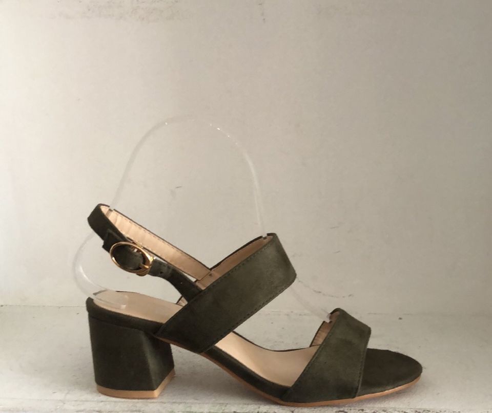 SANDALIA CON TACON  OS-1